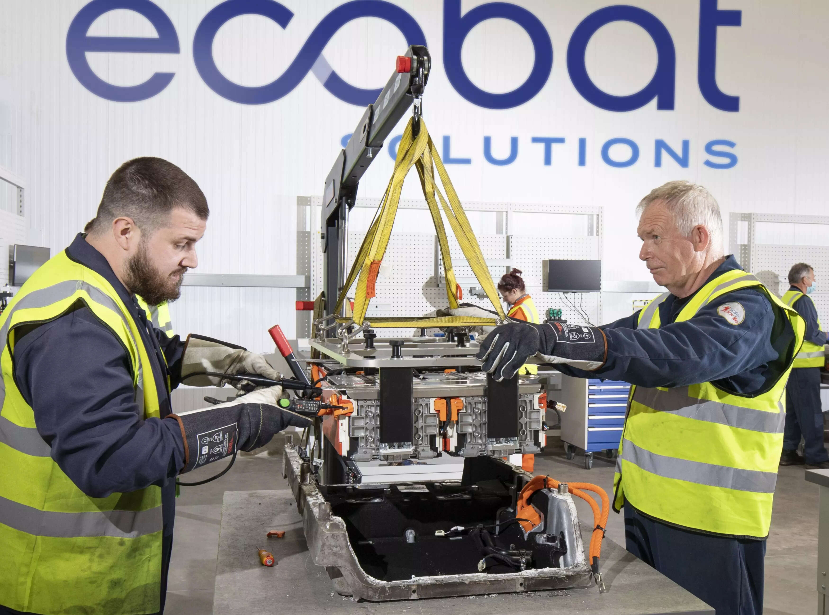 <p>Under this latest agreement, Ecobat will collect EV batteries to recycle lithium-ion battery materials. </p>