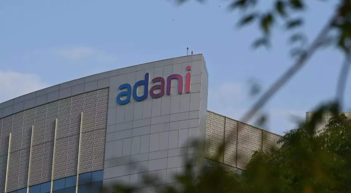 <p>The pricing was tighter than the initial guidance of 7.12% earlier in the day as strong demand ensured that company could finally issue the bonds at 42 basis points below the initial guidance. </p>