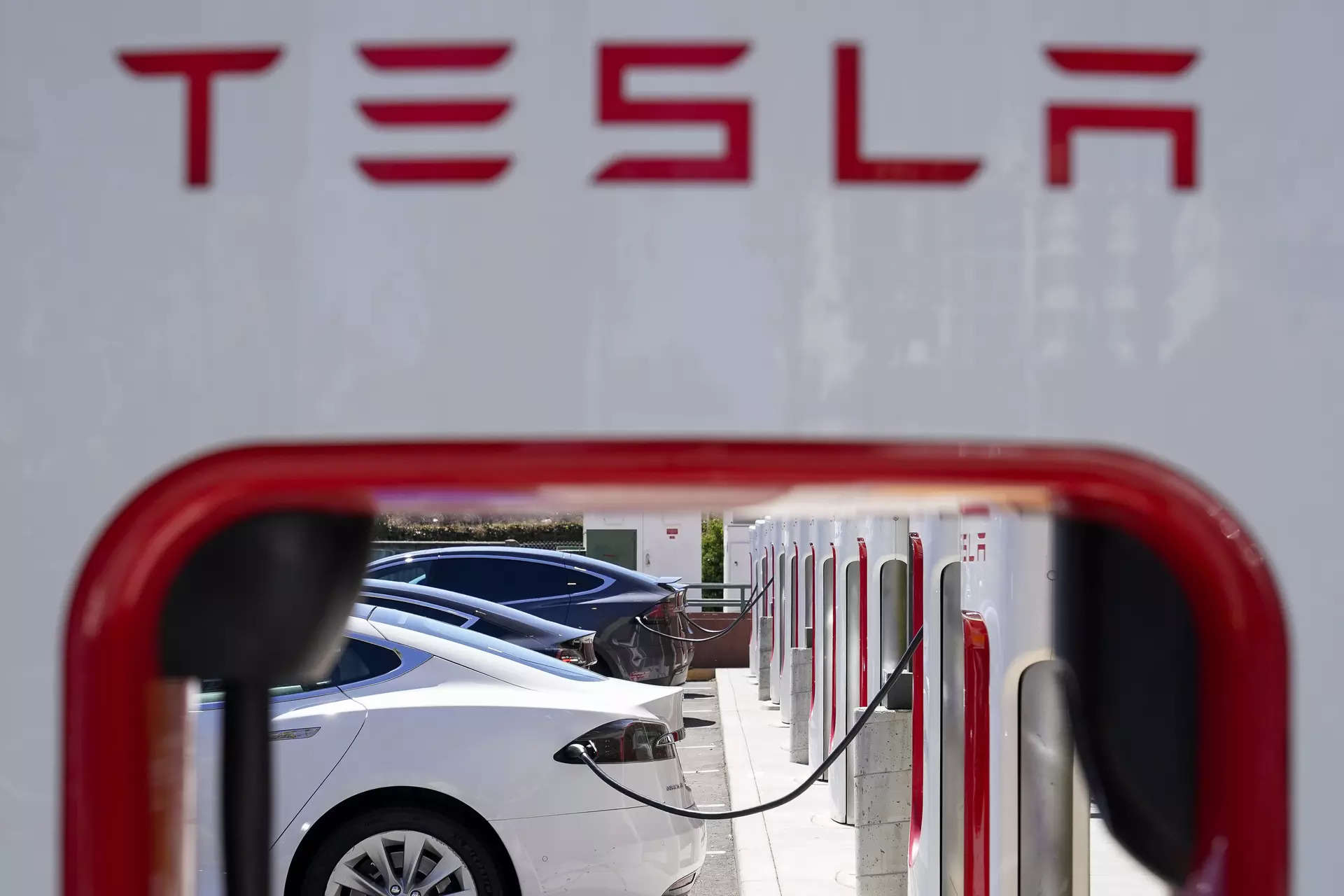 <p>Sweden's transport workers' union pledged in November to block loading and unloading of Tesla cars across the country's ports. A dockworkers' union also said it would not handle Tesla cars in Swedish harbours.</p>