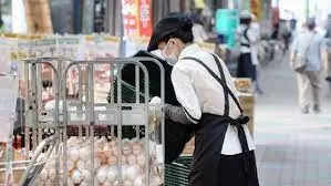 <p>Average base pay and other scheduled wages went up 1.3 per cent to 269,359 yen, while overtime pay and other nonscheduled wages edged up by 0.4 per cent to 18,604 yen</p>