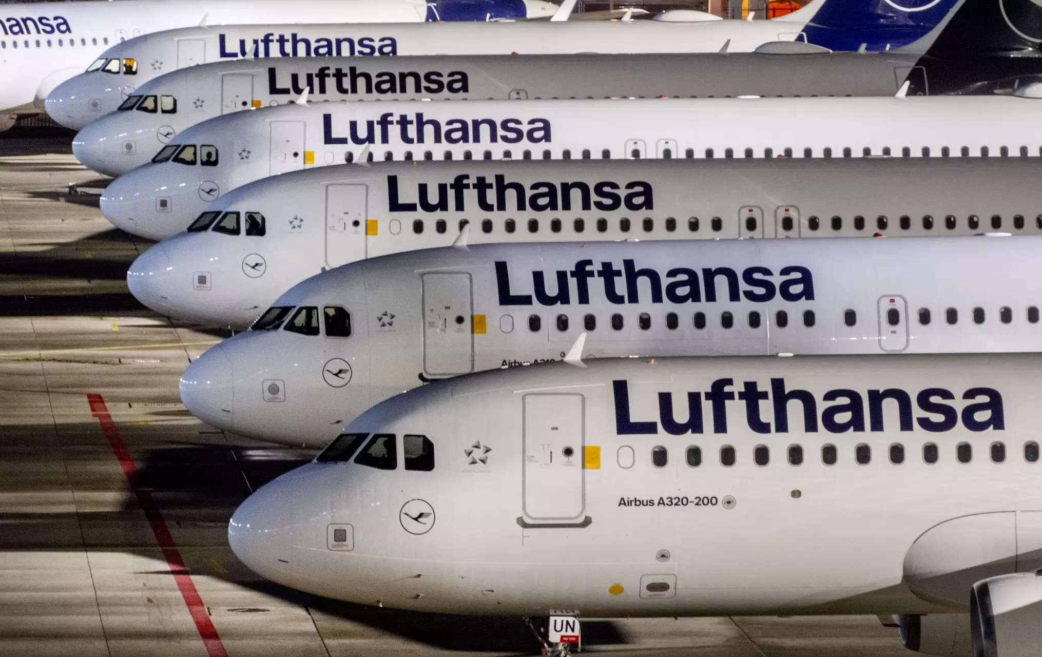 Lufthansa, ground staff reach pay deal after strikes