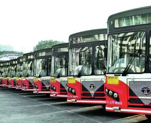 <p>As per the latest figures, the BEST fleet comprises 1,099 own buses operated by its own drivers, while ,1909 buses are running on wet lease.</p>