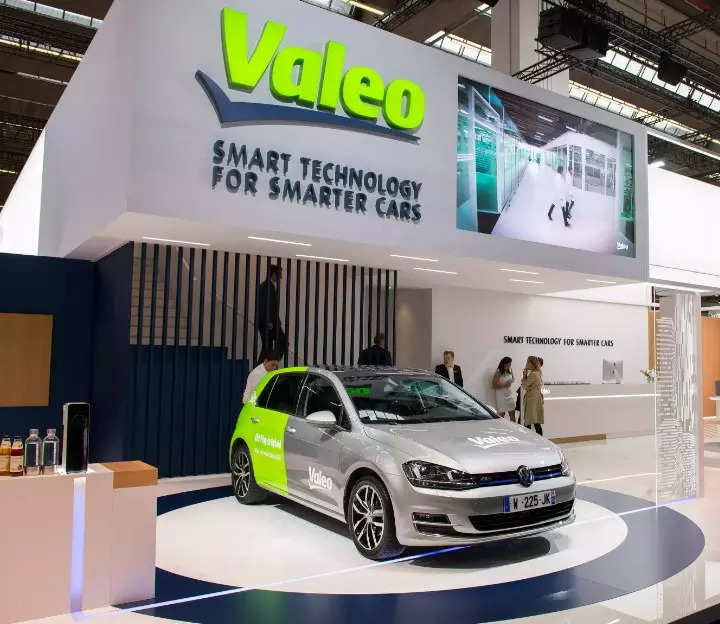 <p>Under the expanded agreement, Valeo will gain early access to Google Cloud’s latest gen AI technologies, allowing it to embed gen AI faster into its software engineering processes.</p>