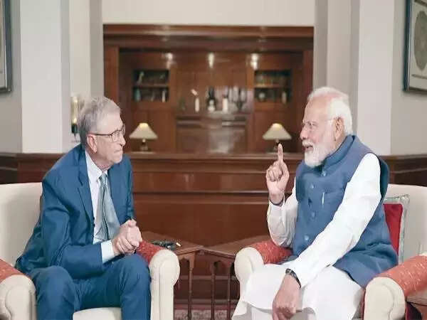 <p>Prime Minister Narendra Modi in an interaction with philanthropist and Microsoft co-founder Bill Gates in New Delhi on Friday.</p>