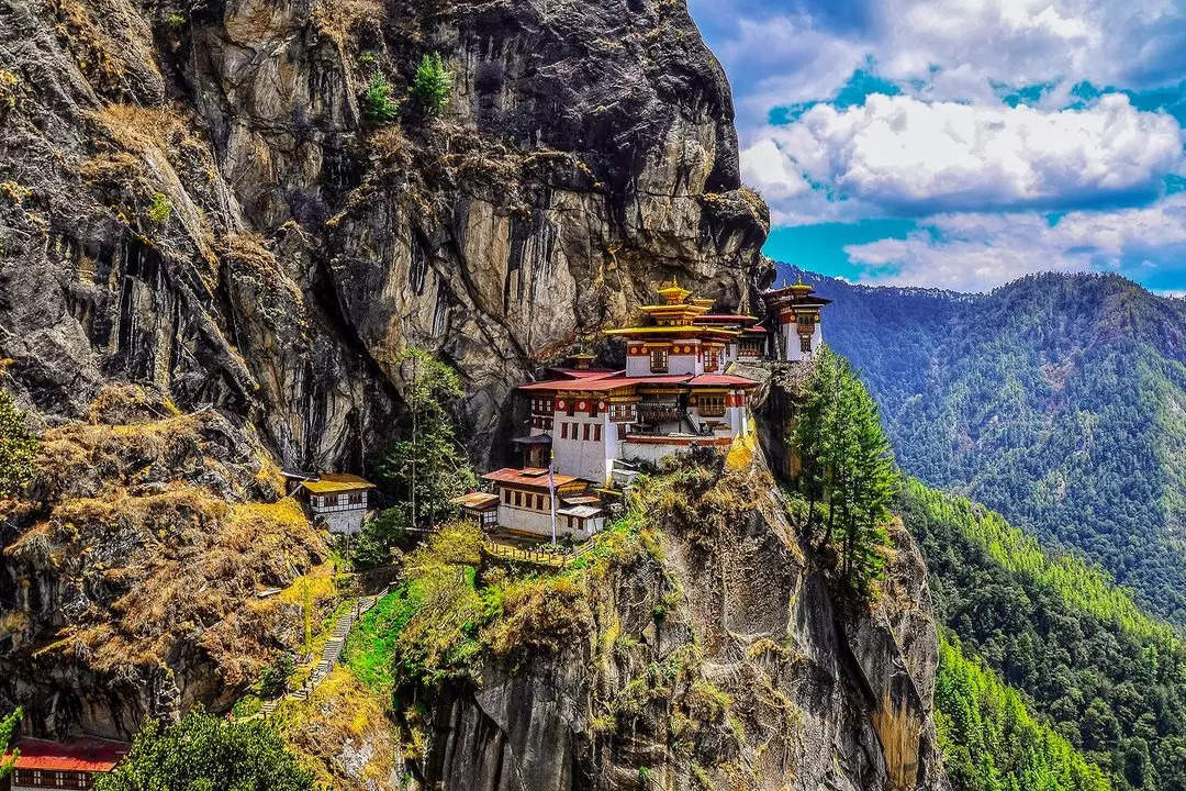 Bhutan welcomes 25,000 tourists in Q1 2024, India emerges as top market