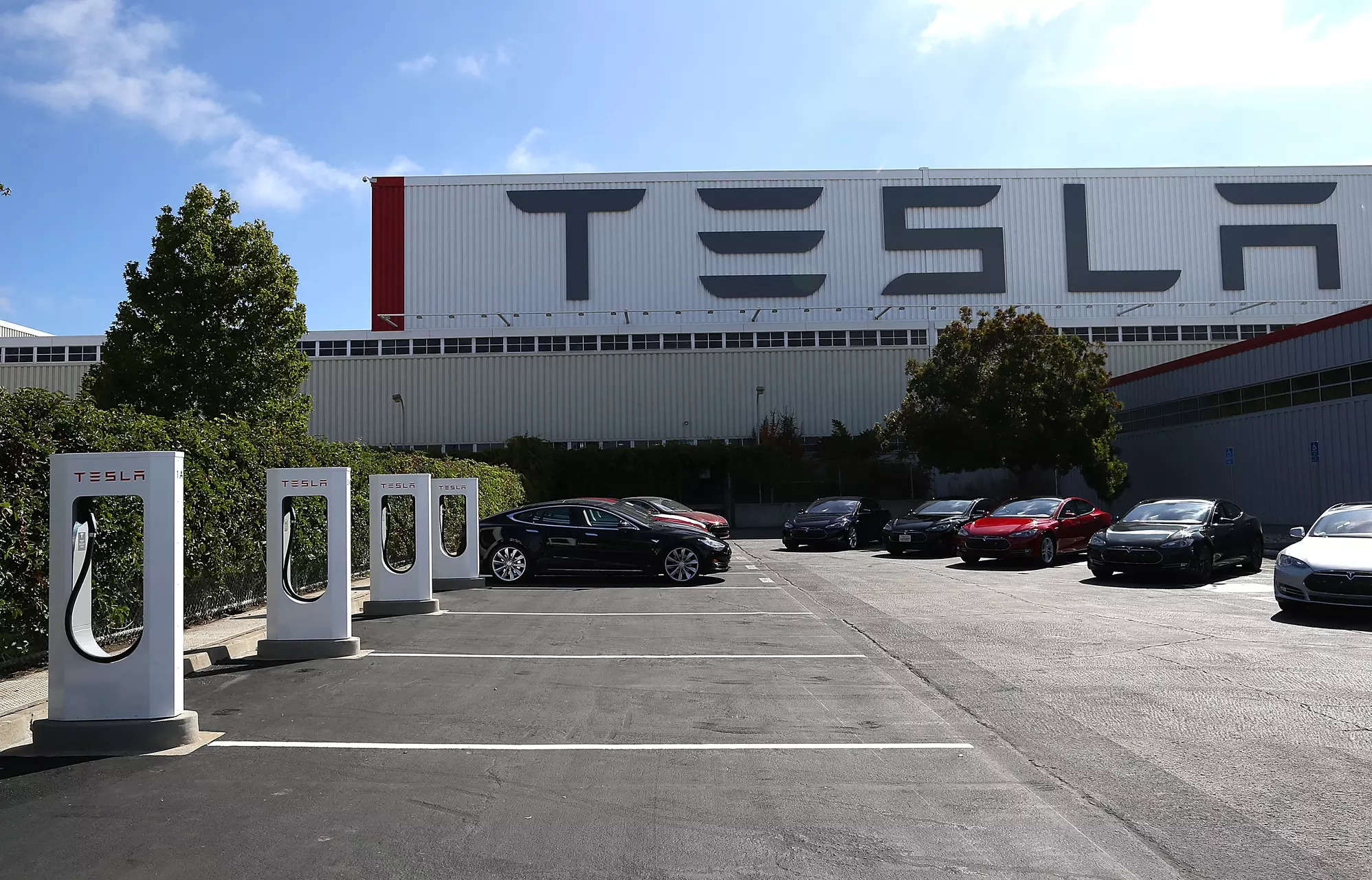 <p>The number of cars Tesla sold in the first quarter missed Wall Street's expectations by a wide margin -- Tesla sold about 387,000 cars in the first quarter, while analysts on average thought that number would be around 449,000.</p>
