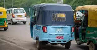 <p>'This will empower e-rickshaws, with GPS-enabled lithium-ion batteries, zipping through the lanes of Kolkata.'</p>