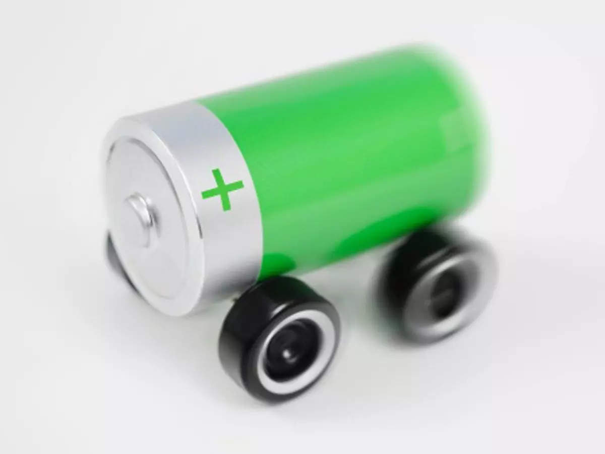 <p>Unquestionably, the industry wave of the previous EVs has been lithium-ion (Li-ion) batteries used as power sources. </p>