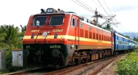 Prayagraj railway division earned INR 166 crore through ATVMs