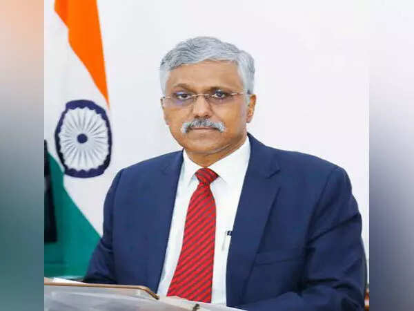 <p>Defence Secretary Giridhar Aramane</p>