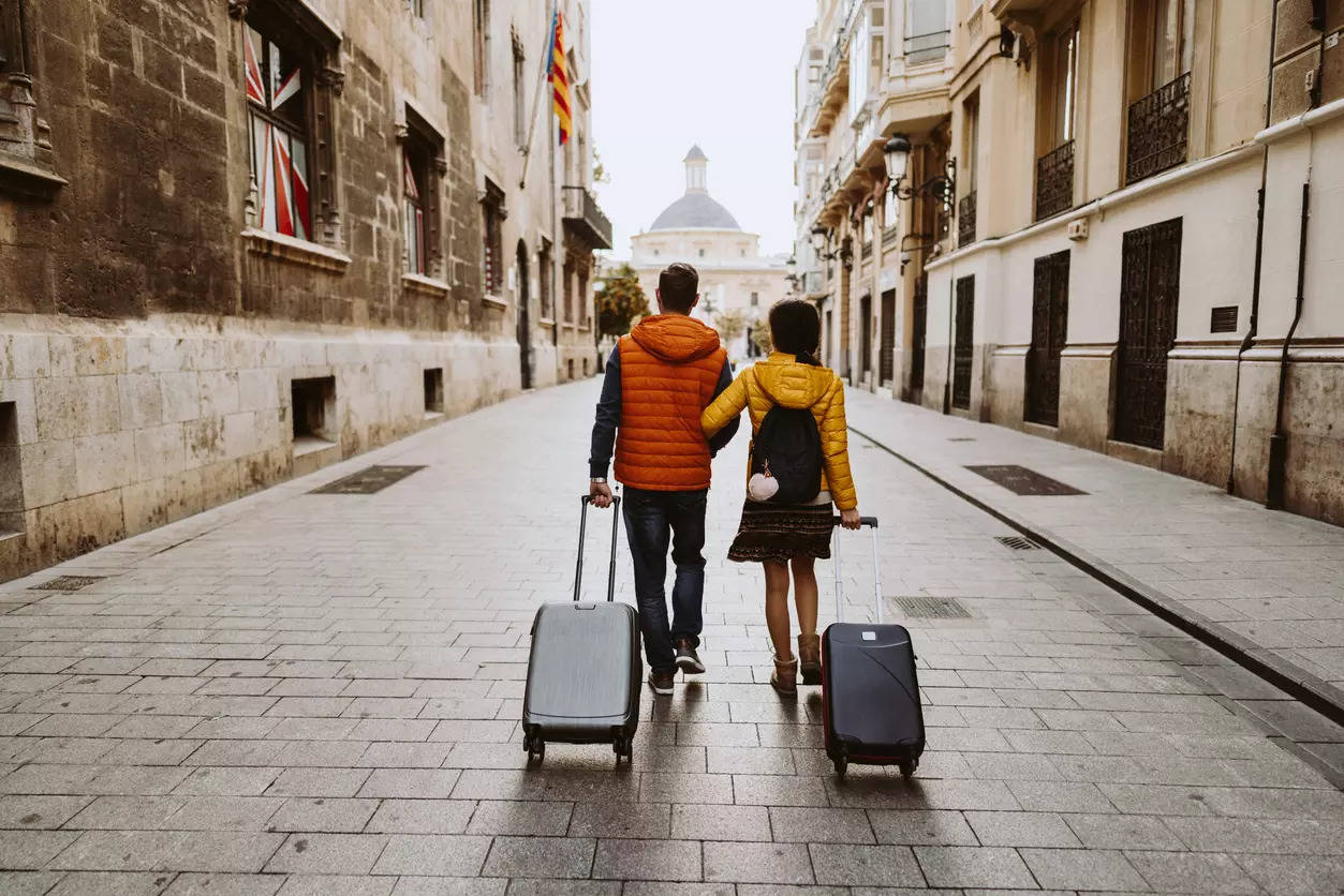 Booking tops Q1 profit estimates on robust international travel demand