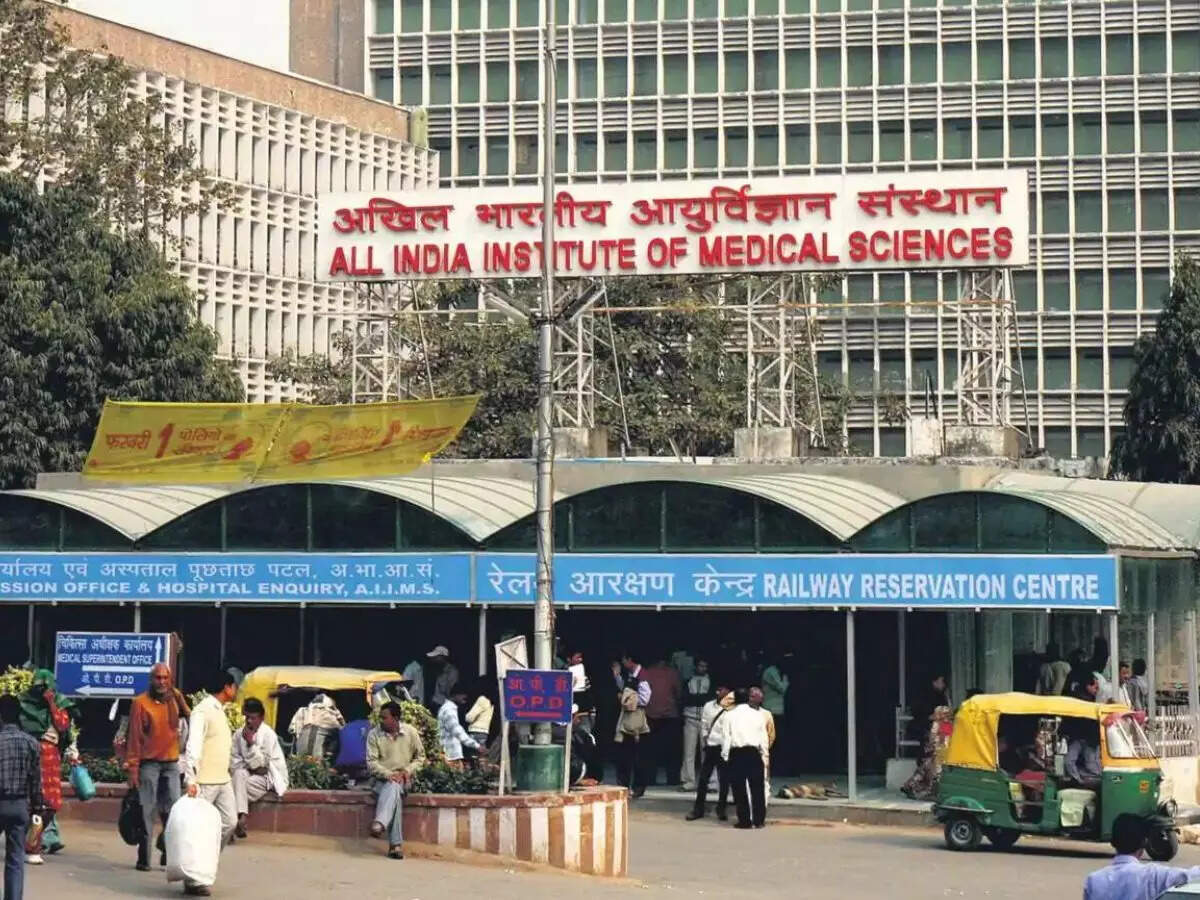 AIIMS New Delhi implements 100% digital payment system in cafeteria, ET HealthWorld