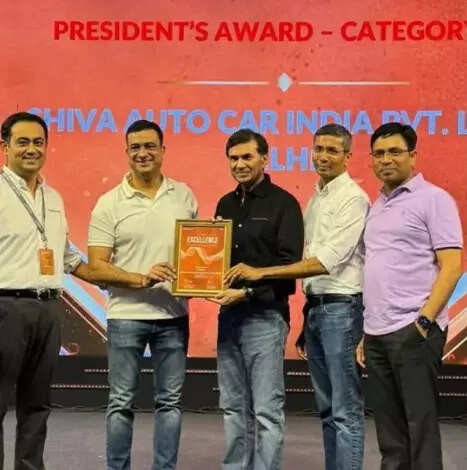<p>The Top Notch President Award by Mahindra Pan India recognizes those who have excelled in their work and shown outstanding leadership and performance following the company’s goals for the year.</p>