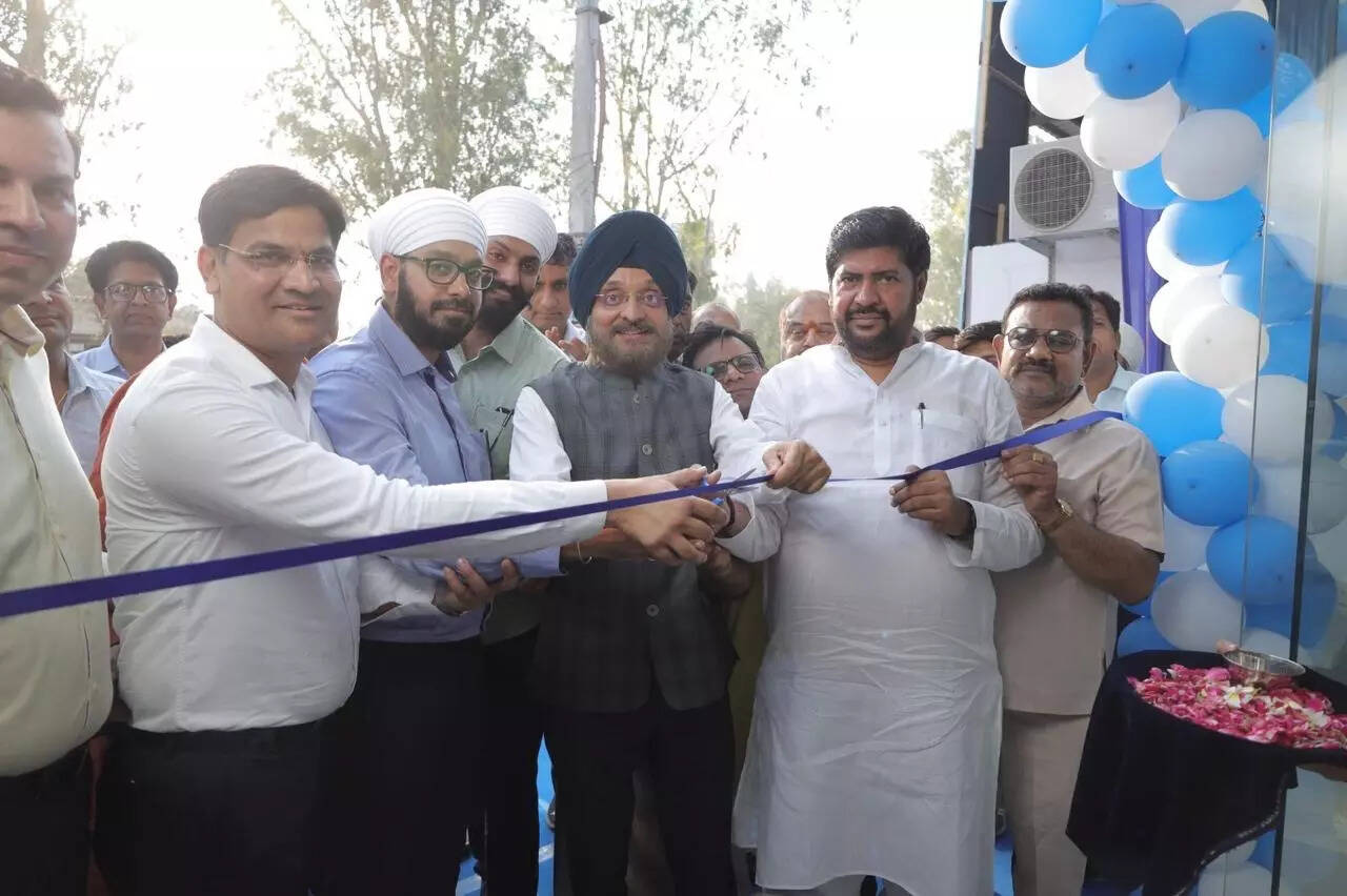 <p>Bada Dost, Dost , Partner and MiTR are manufactured at Ashok Leyland’s state-of-the-art Hosur plant, the release added.</p>