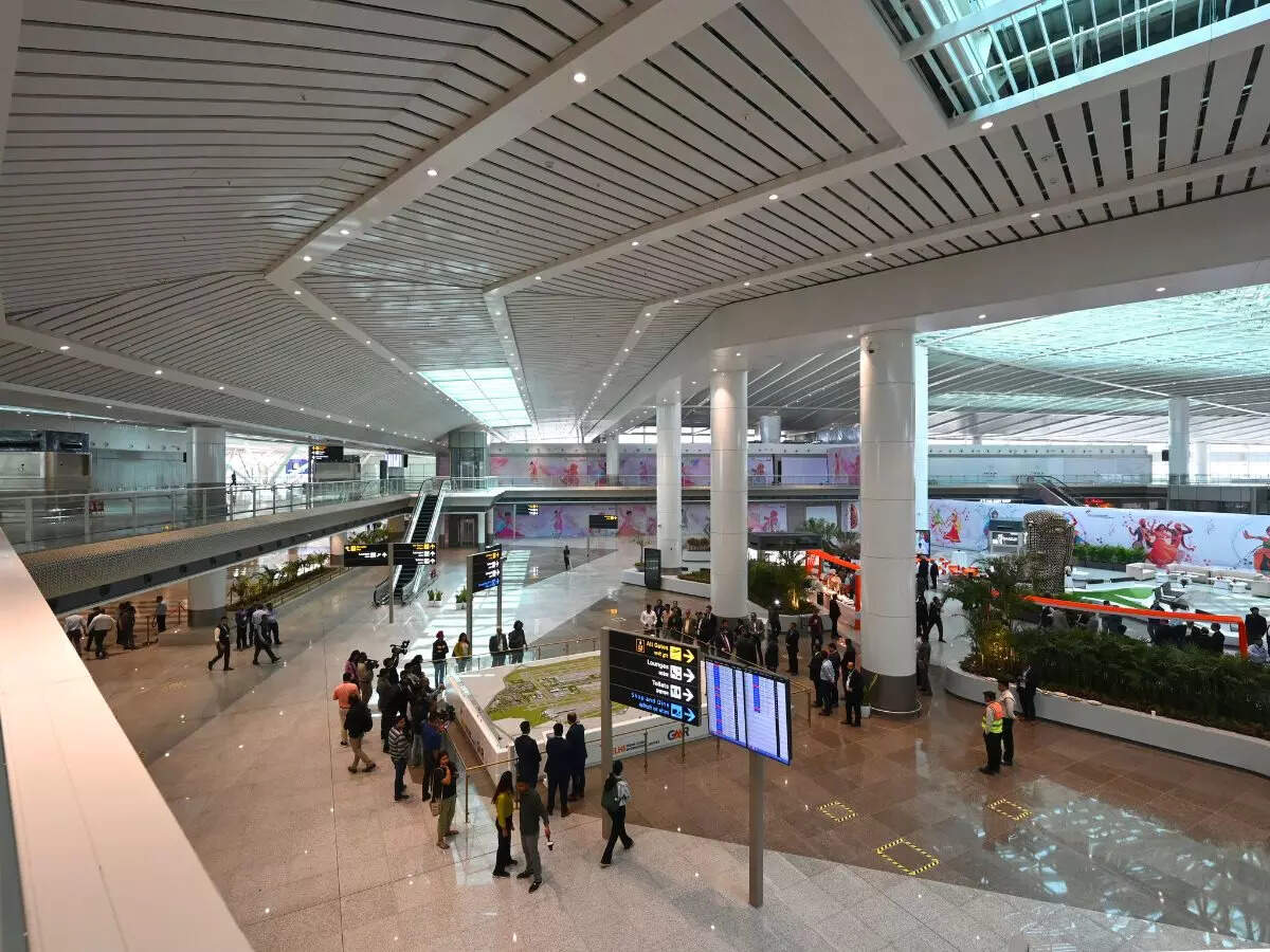 <p>Delhi airport</p>