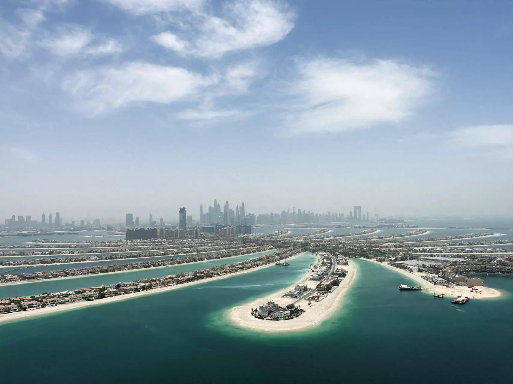 <p>FILE PHOTO: General view of Palm Jumeirah development, in Dubai, United Arab Emirates, June 1, 2023. REUTERS/Abdelhadi Ramahi/File Photo</p>