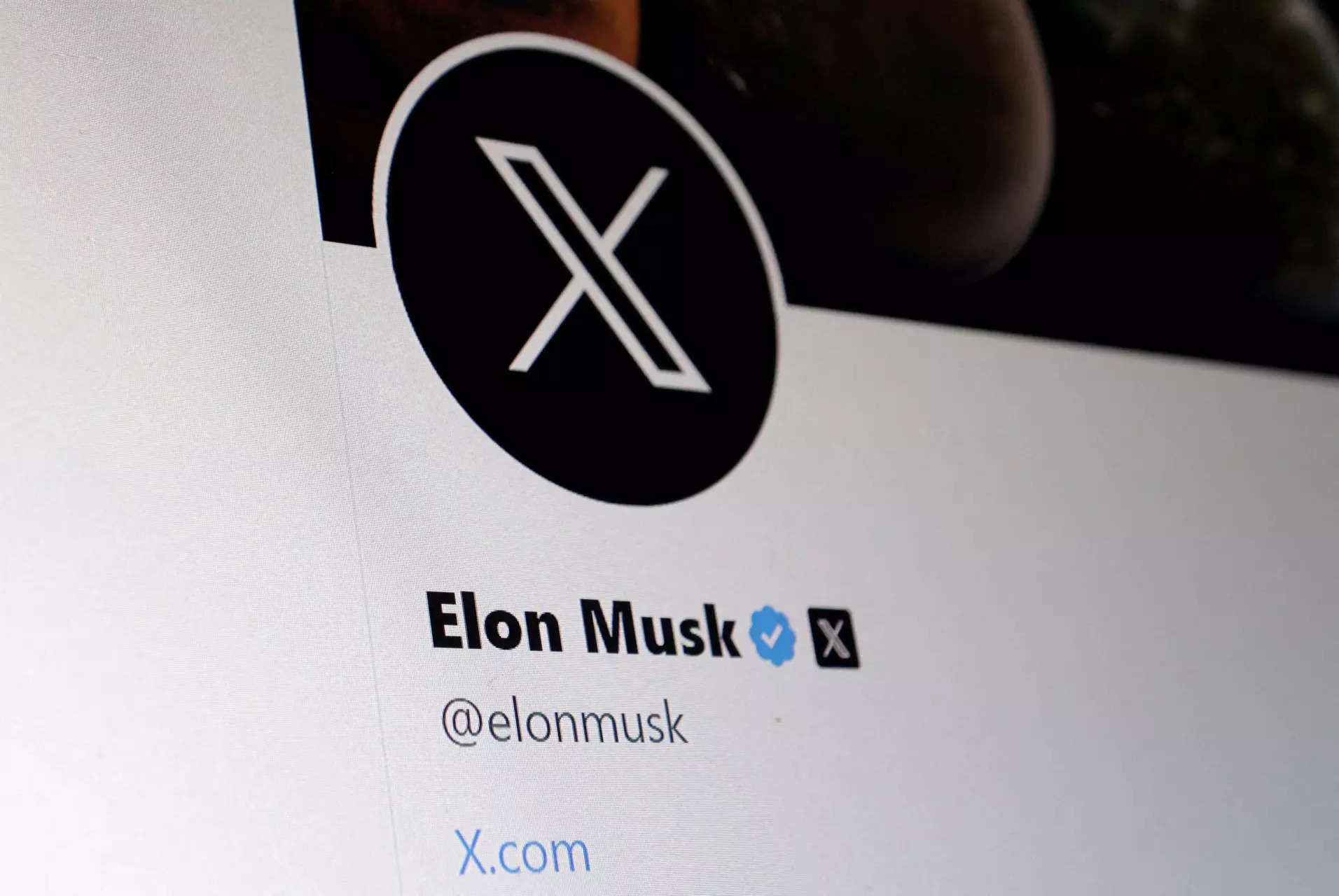 FILE PHOTO: Elon Musk Twitter account is seen in this illustration taken, July 24, 2023. REUTERS/Dado Ruvic/Illustration/File Photo