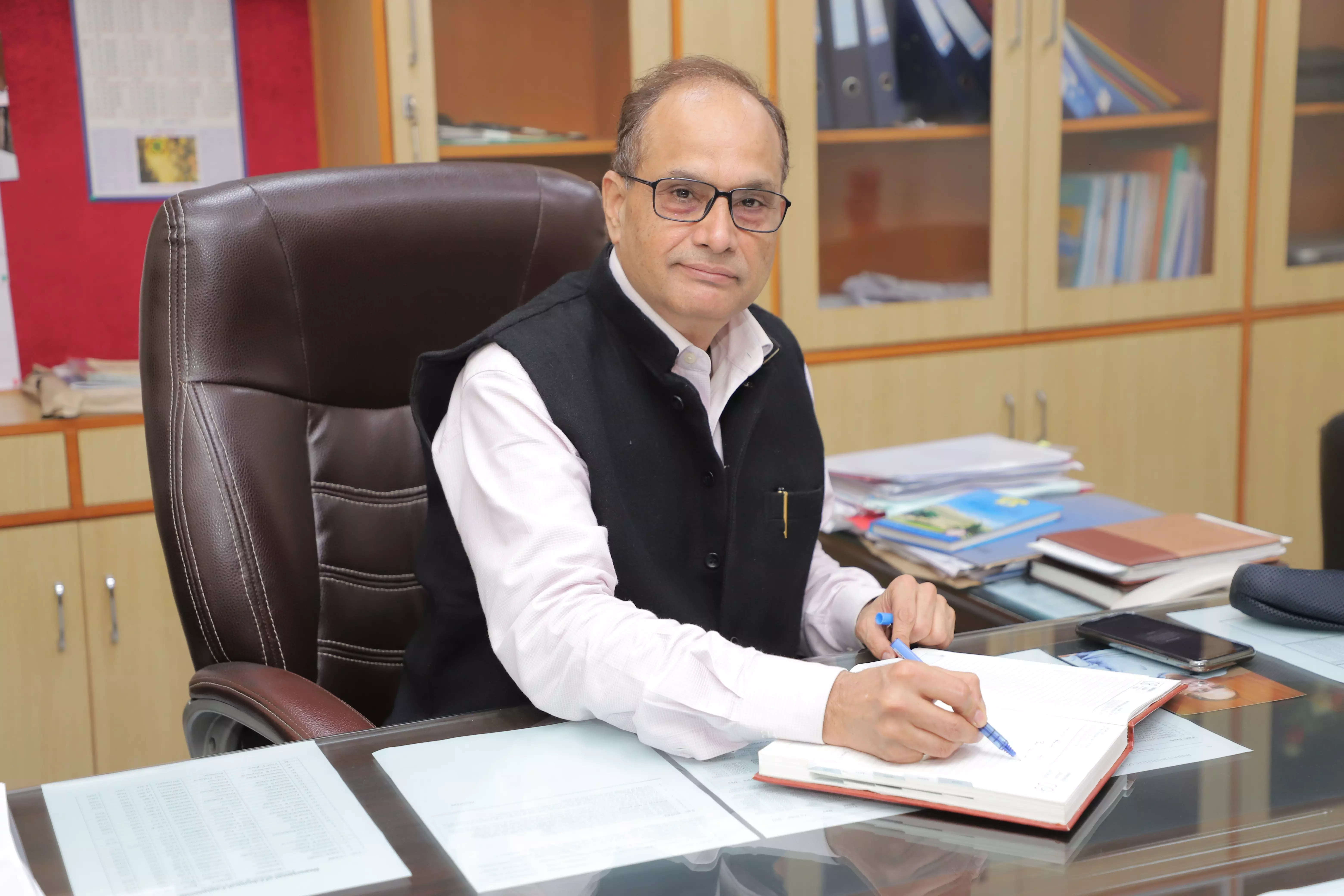 <p>Prof. Kamal Kishore Pant, Director, IIT Roorkee</p>