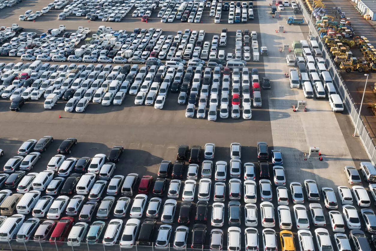 <p>When forecasts overestimate future demand or when inventory levels take time to adjust to changing slowdown in market demand, as was the case recently, the result is often excess inventory at dealerships. </p>