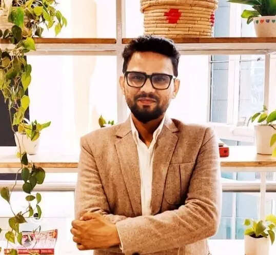 <p>Prashant Sinha </p>