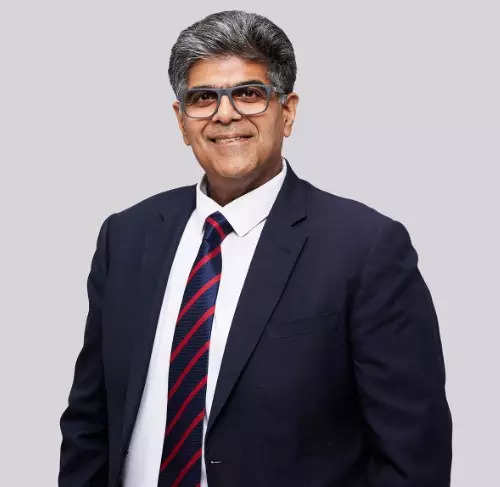 <p> Veejay Nakra, President – Automotive Sector, Mahindra & Mahindra</p>