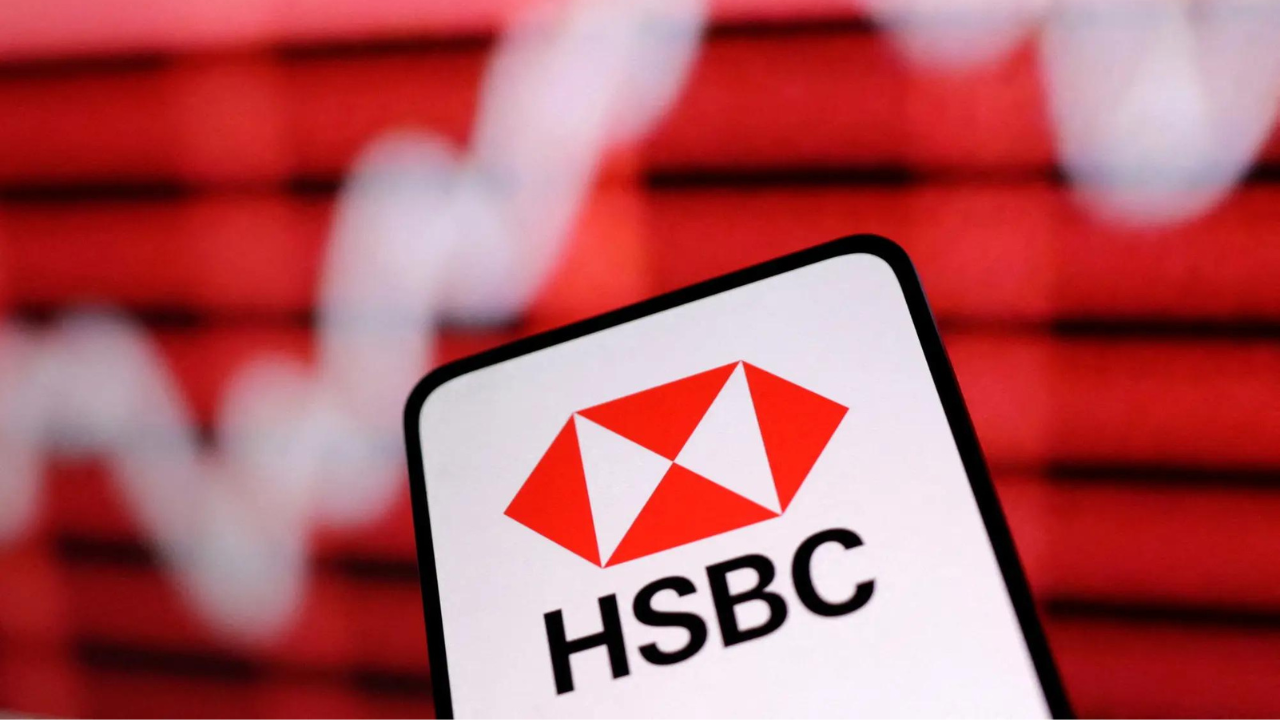 HSBC considers insider Pam Kaur as its first-ever female CFO, 