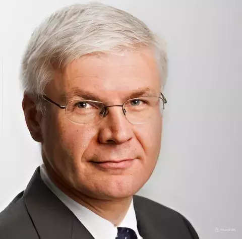 <p>Dr. Wilfried Aulbur, Senior Partner, Roland Berger LLC</p>