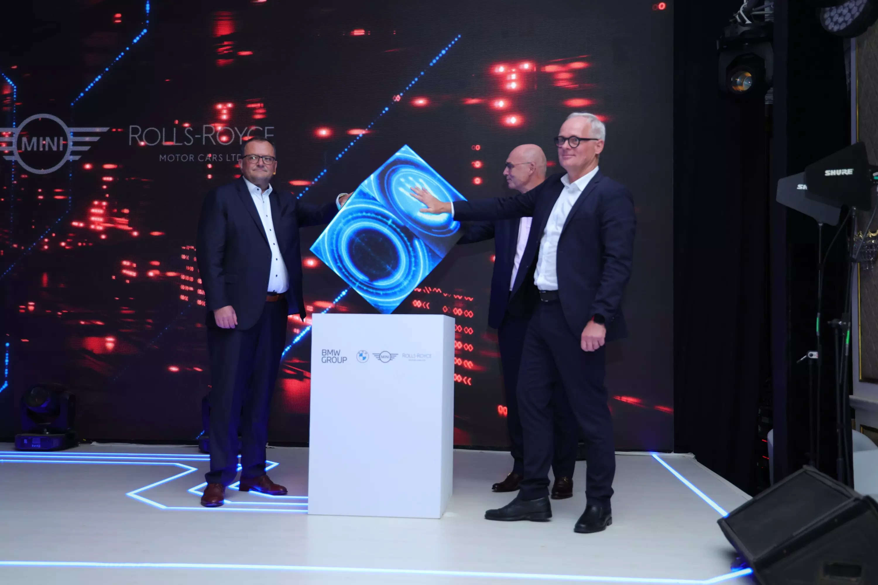 <p>BMW Group’s CIO and Sr. VP Alexander Buresh, and Christoph Grote, Sr. VP – Software and E/E architecture.</p>