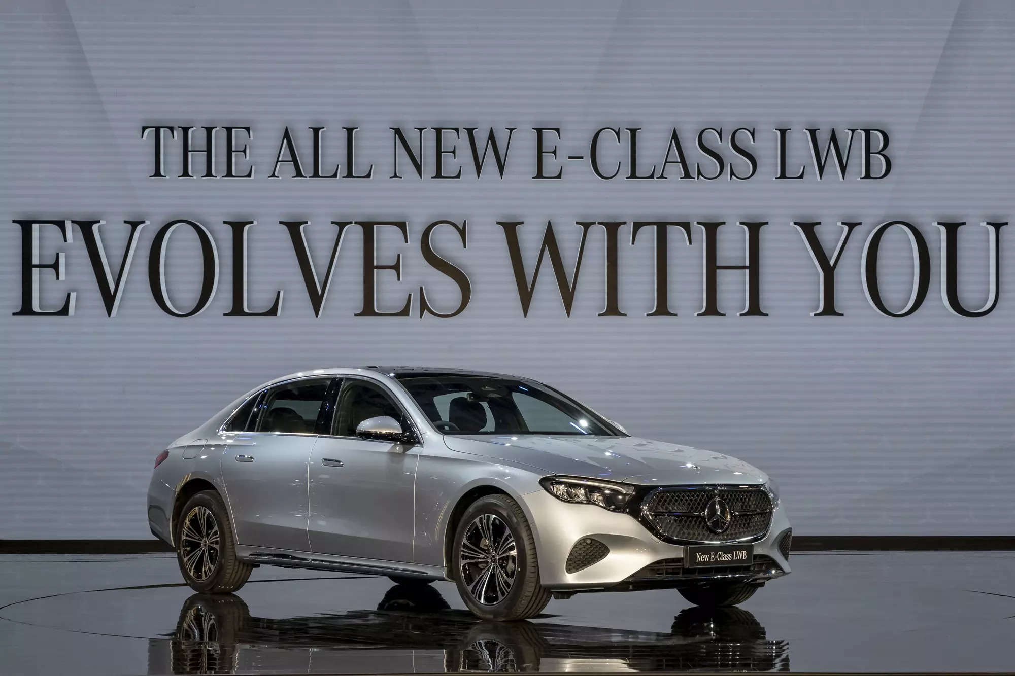 

<p>Mercedes E-Class LWB, BMW 3 Series GT, S-Class, and S-Class Maybach, 7 Series and Audi A8 L are some of the popular stretch sedans.</p>
<p>“/><figcaption class=