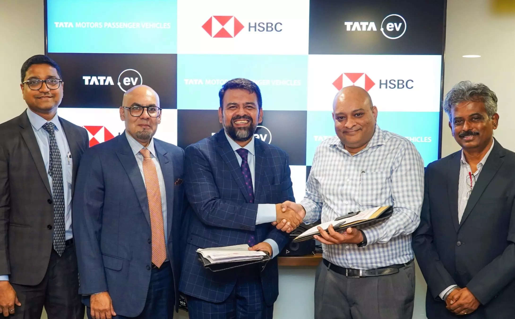 <p>This partnership will leverage HSBC India’s expertise to benefit dealers of TMPV and TPEM.</p>