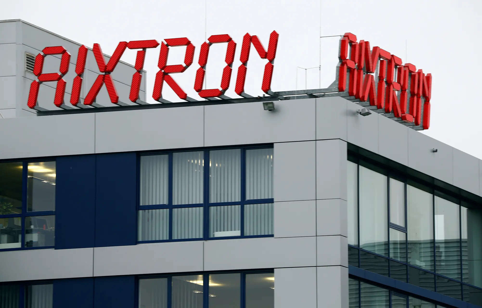 <p>Aixtron said that it expects 2025 revenue near the level of fiscal year 2024 or slightly below.<br /></p>