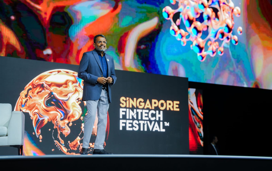 <p>Ravi Menon, former MD, Monetary Authority of Singapore</p>
