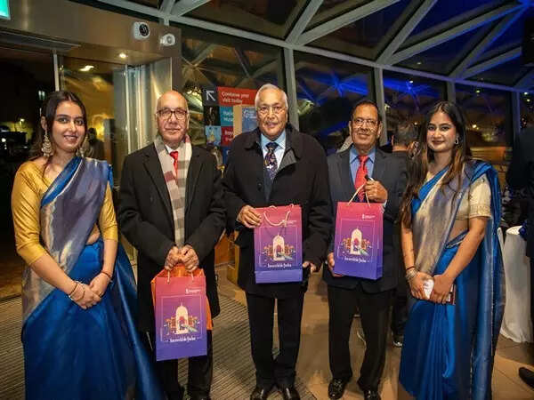 

<p>लंदन में ‘चलो इंडिया’ सांस्कृतिक कार्यक्रम आयोजित</p>
<p>“/><figcaption class=