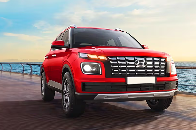 <p>The Venue starts at about INR 8 lakh and goes up to nearly INR 14 lakh while the Creta starts at about INR 11 lakh and goes up to over INR 20 lakh. </p>