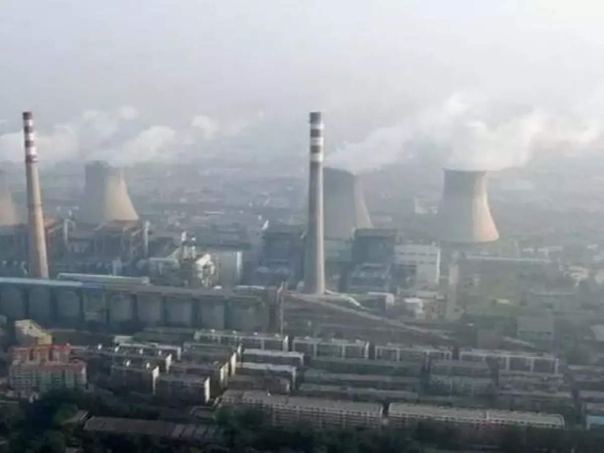 <p>The imports of coal by non-regulated sectors and domestic coal-based thermal power plants (for blending) declined by 9.83%, dropping to 63.28 MT during April to September, 2024, from 70.18 MT in the same period last year.</p>