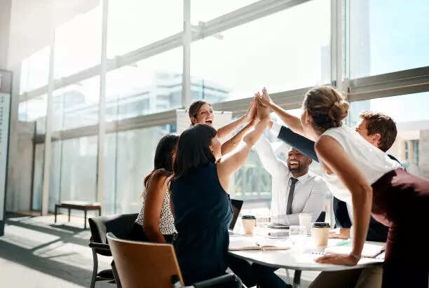 <p>How can HR leaders embrace Goldilock rule to boost team morale? </p>