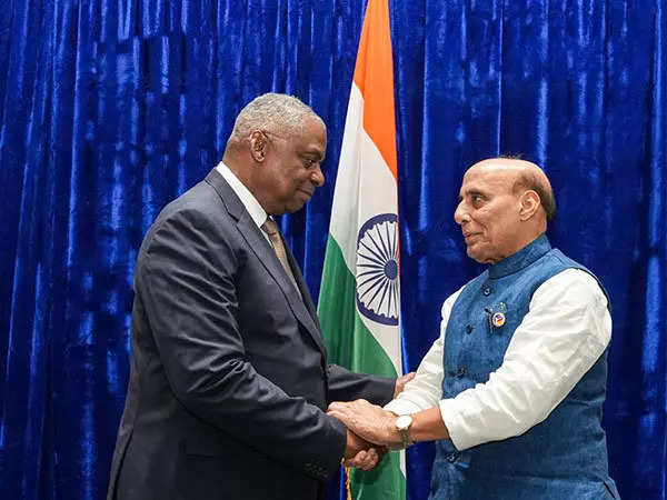 <p>Defence Minister Rajnath Singh meets US Secretary of Defense Lloyd J. Austin on the sidelines of 11th ASEAN Defence Ministers’ Meeting (ADMM)-Plus at Vientiane, Lao PDR on Thursday.</p>