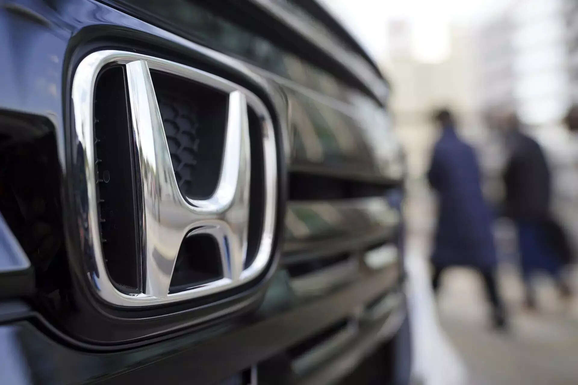 <p>Dealers will inspect the SUVs and properly connect the neck tube to the fuel filler pipe if needed. </p>