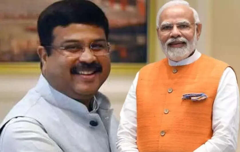 Mother tongue key to developing creative, critical thinking in children: PM Modi endorses Pradhan’s views – ET Government