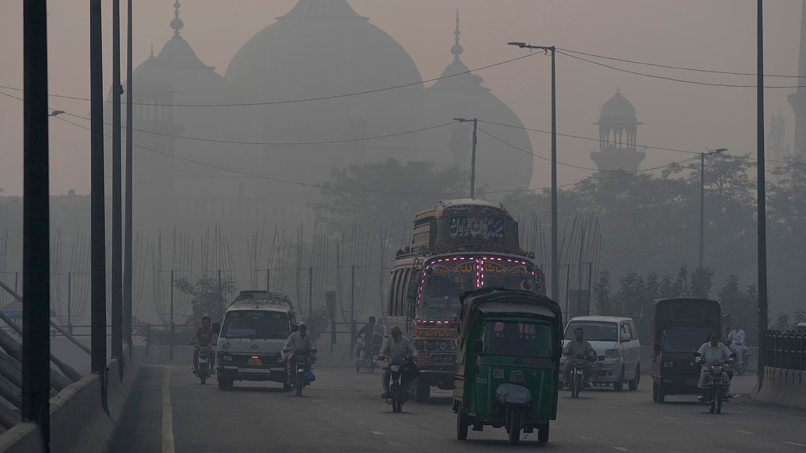 Severe air pollution in PoGB causes health risks, low visibility, ET HealthWorld