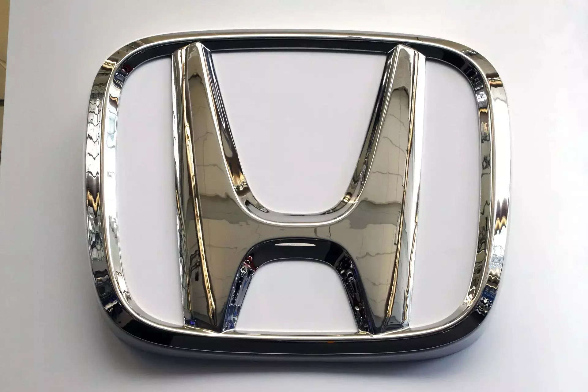 <p>The collaboration between Honda and Nissan would create the world's third-largest automaker, expanding development of EVs and self-driving tech.</p>