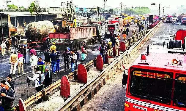 <p>This is not the first time police have criticised NHAI for safety lapses.</p>