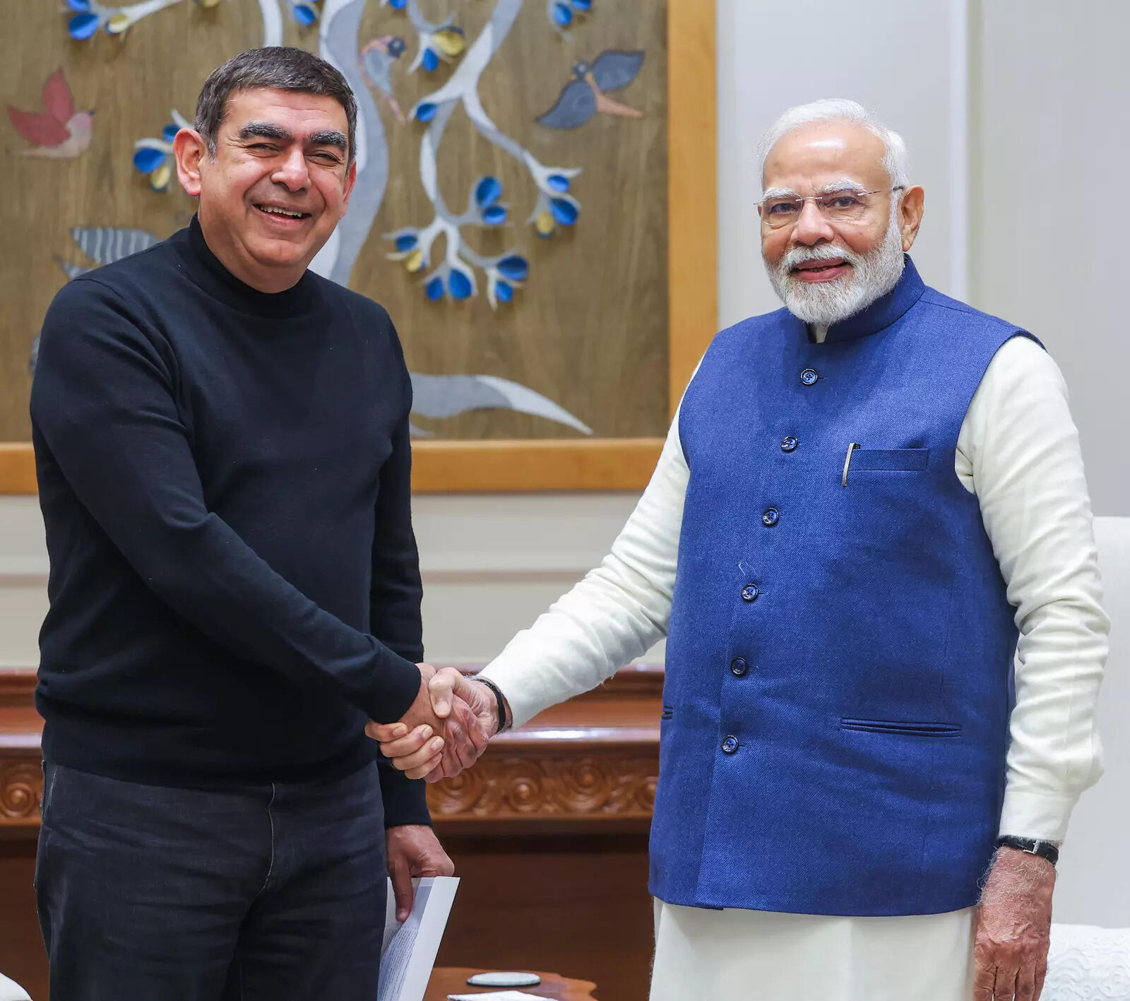 <p>Infosys former CEO Vishal Sikka meets Prime Minister Narendra Modi, in New Delhi on Saturday. </p>
