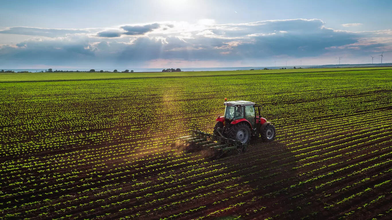 <p>Tractors are emerging as another bright spot, with the sector positioned for a cyclical recovery, 12 and 15% growth respectively for 2Ws and tractors are expected in FY25-27. </p>