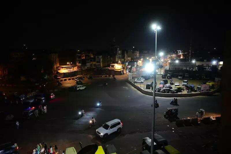 <p>To that, transport commissioner Vivek Bhimanwar said the city is progressing towards a robust public transport system, including new Metro lines this year and additional electric AC buses.</p>