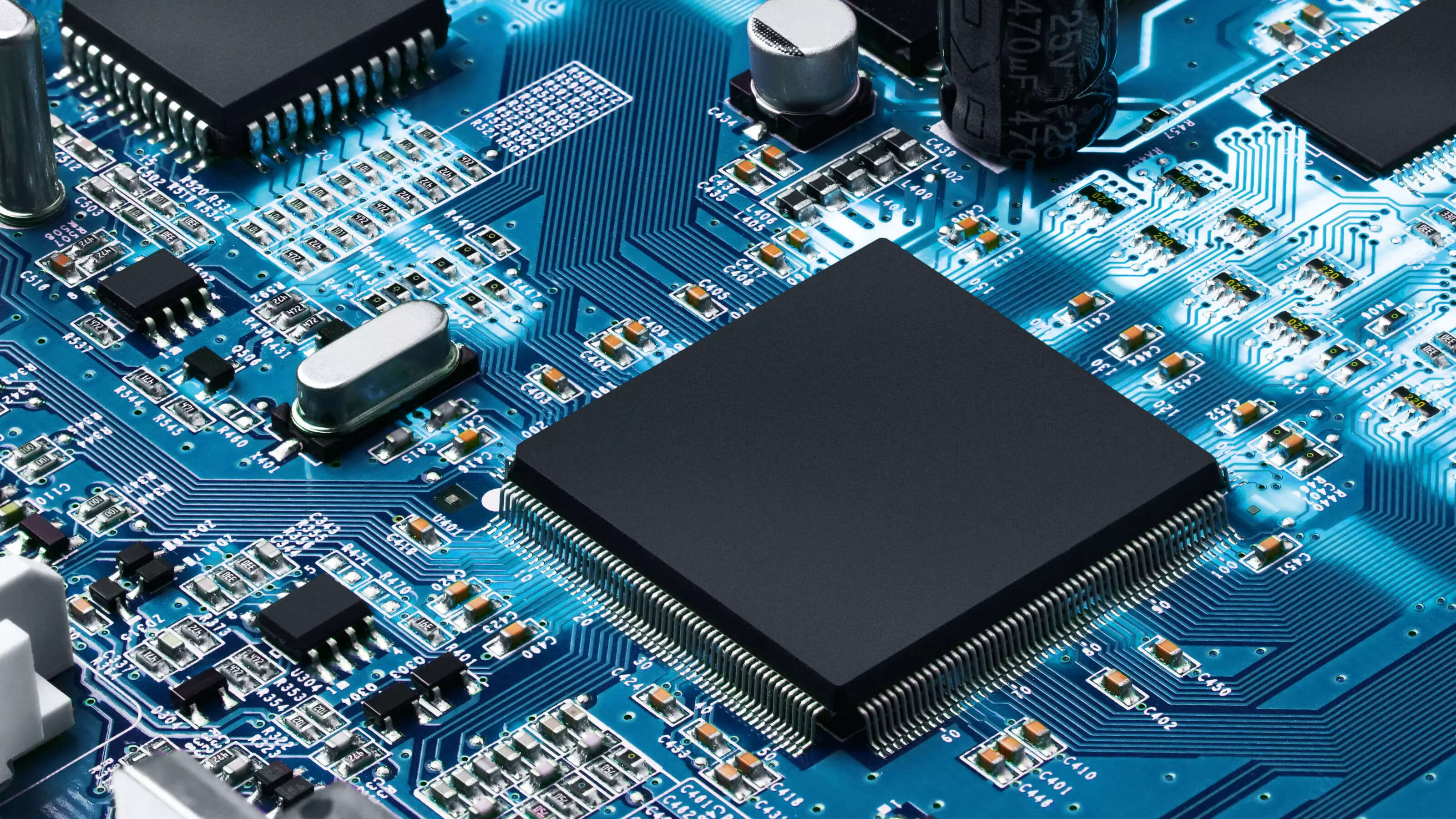 <p>High-bandwidth memory, currently manufactured by US and Korean firms, is a critical ingredient to building advanced AI chips, and the rule would restrict its sale to China.</p>