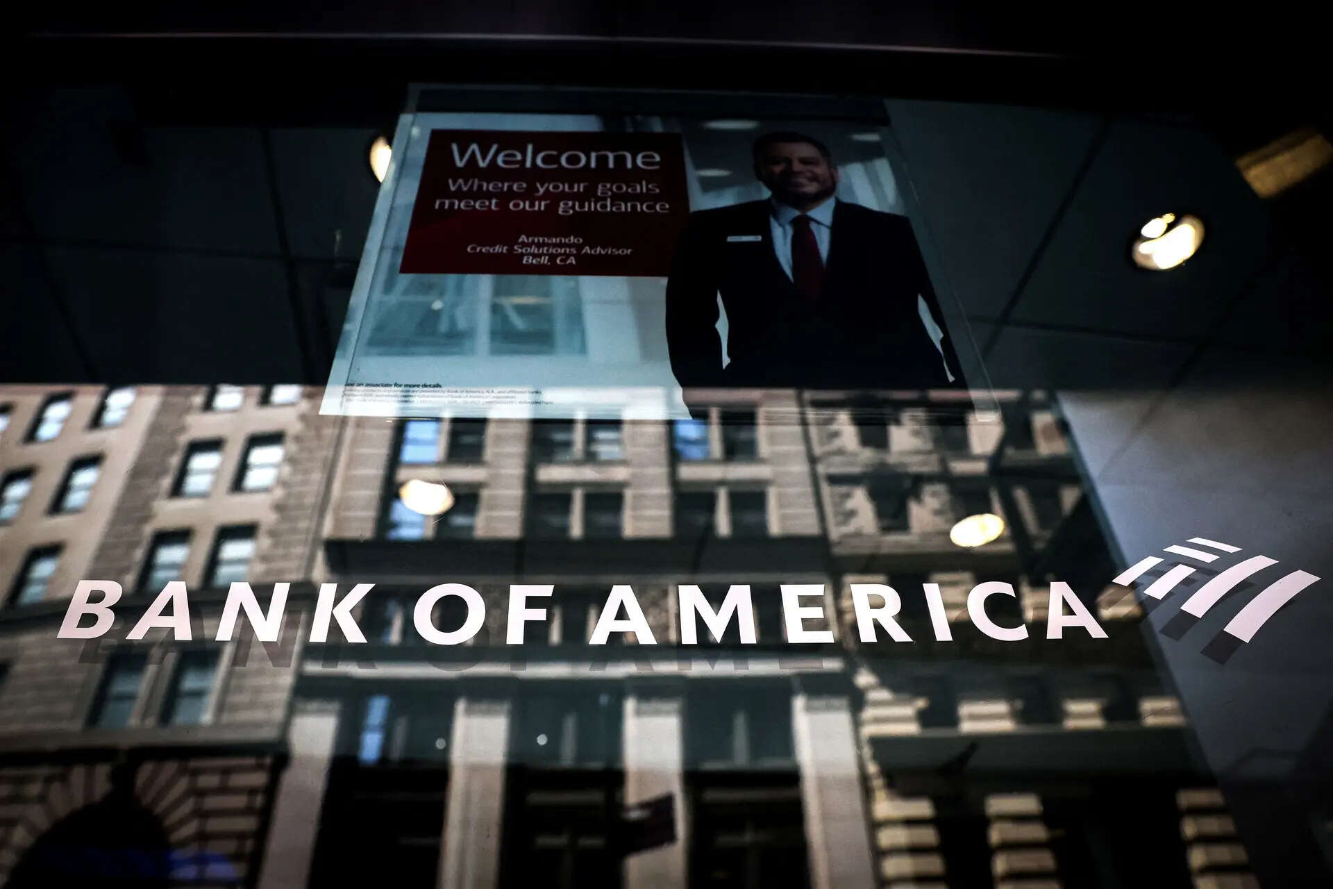 

<p>BofA will have 213,193 employees and just over $1 billion in stock compensation at the end of 2024</p>
<p>“/><figcaption class=