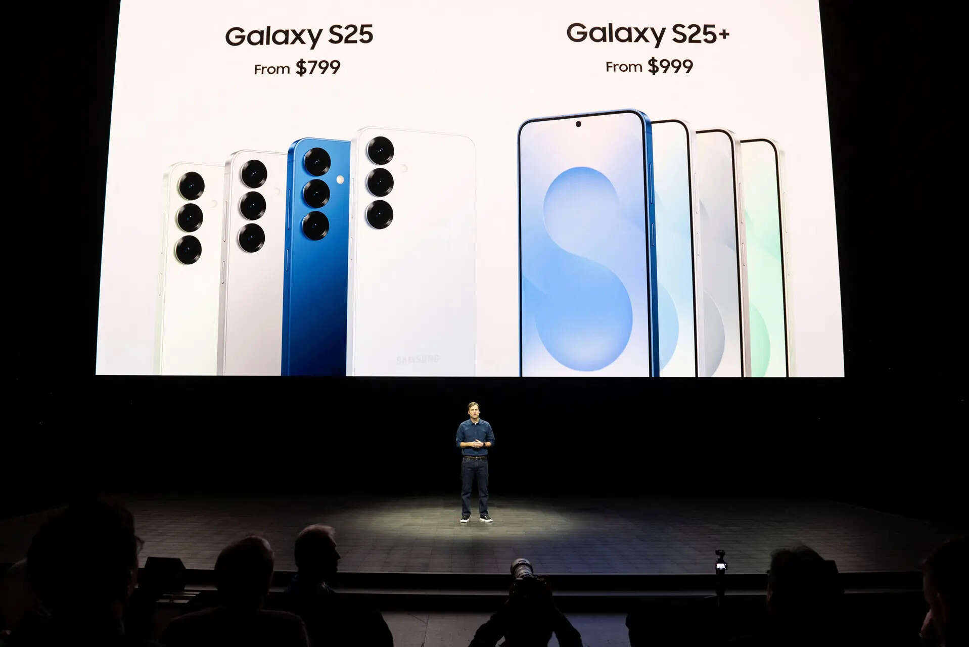 <p>Drew Blackard, VP Product Manager, announces the latest Samsung Galaxy phones, including the Galaxy S25 and the Galaxy S25 Plus, during the Samsung Galaxy Unpacked 2025 winter event in San Jose, California, U.S., January 22, 2025.  REUTERS/Laure Andrillon</p>