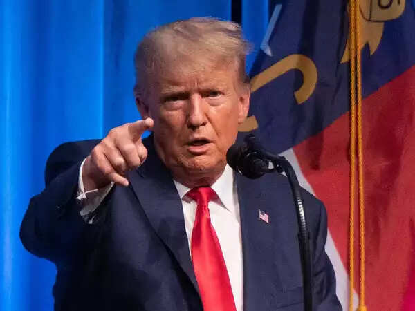 <p>The levies will hit Canadian vehicle and energy industries hard, given that they represent over 40% of Canada's exports to the United States.</p>