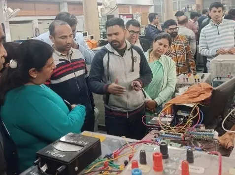 <p>On the first day, 65 faculty members specializing in Electrical Engineering, Electronics Engineering, and Instrumentation & Control visited the laboratories in the Department of Electrical Engineering at IIT Delhi.</p>